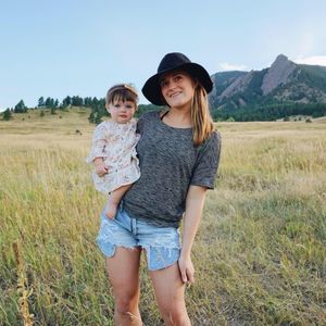 Meet your Posher, Elizabeth